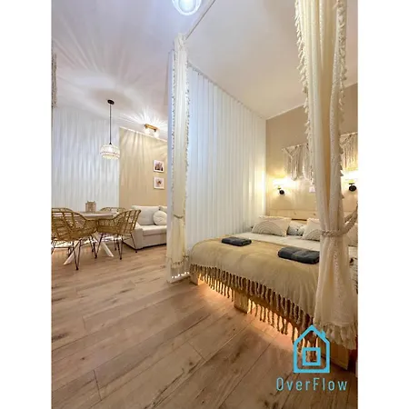 Apartament Bohos -2 Min To Center & Seaside